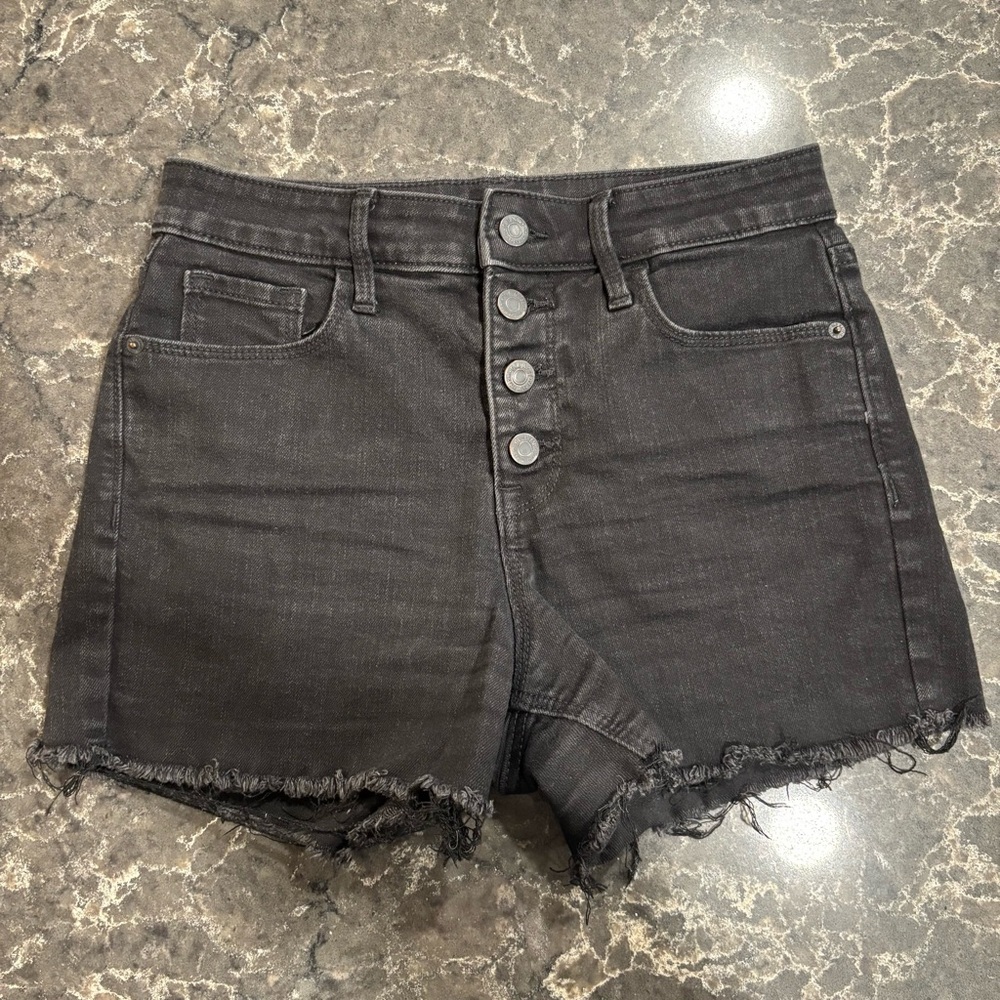 Washed black cut off denim shorts size 4. Style: Old navy secret slim pockets